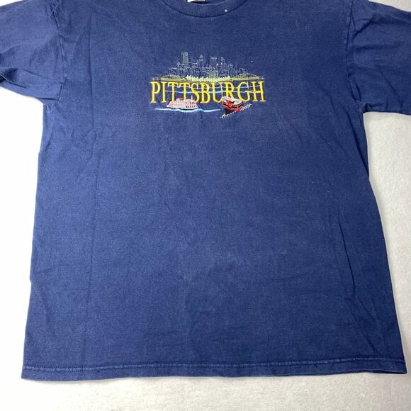 Vintage XL Pittsburgh Skyline Embroidered Tee Fruit of the Loom Heavy Cotton - Picture 6 of 12